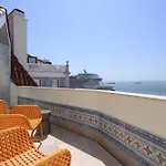 Casagrand Luxury Apartamento