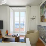 Casagrand Luxury דירה *